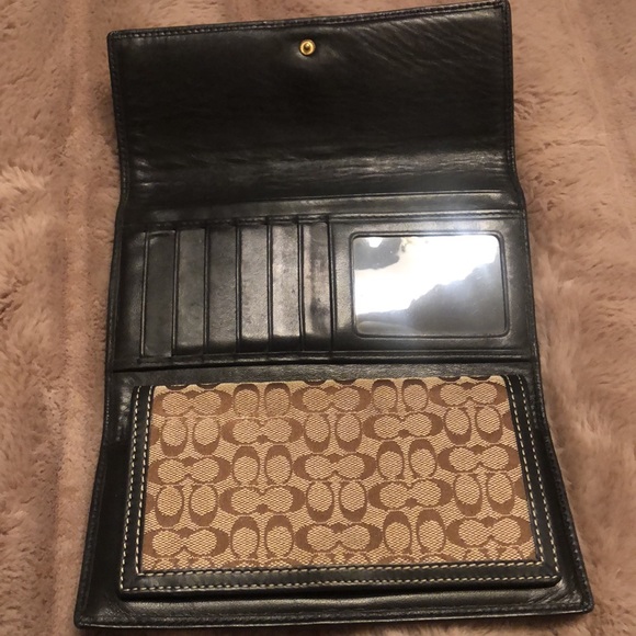 Coach Wallet - Picture 3 of 7